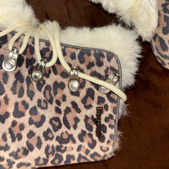 BearPaw Leopard Print Ankle Boots with Cream Fur - Picture 2 of 2